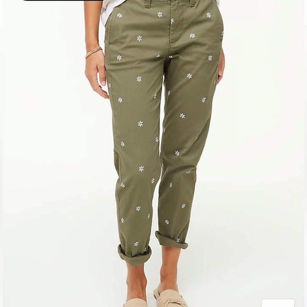 J.crew girlfriend chino 🌼